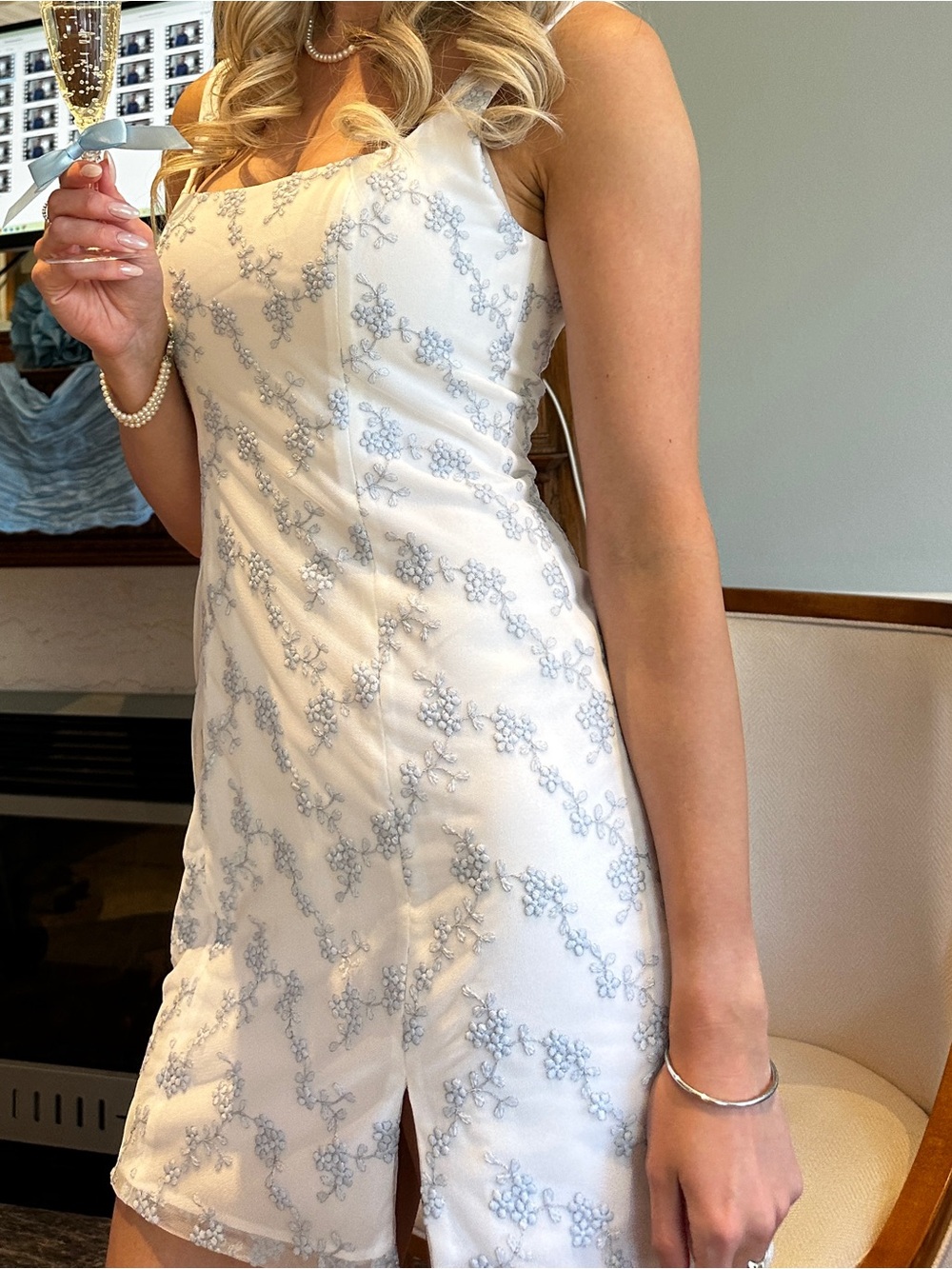 Park & Fifth Reseda white & blue mini dress - Picture 7 of 7
